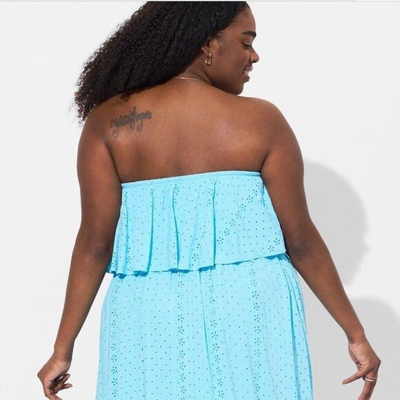 Torrid Maxi Eyelet Strapless Smocked Bodice Dress Size 5 5X blue - Picture 3 of 11